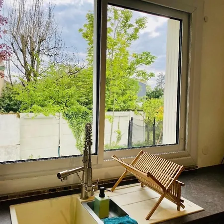Hébergement de vacances Maison Spacieuse à 30min De Paris Montmorency