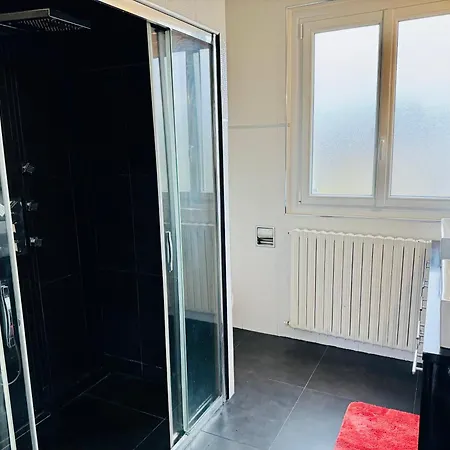 Maison Spacieuse à 30min De Paris Casa de Férias Montmorency